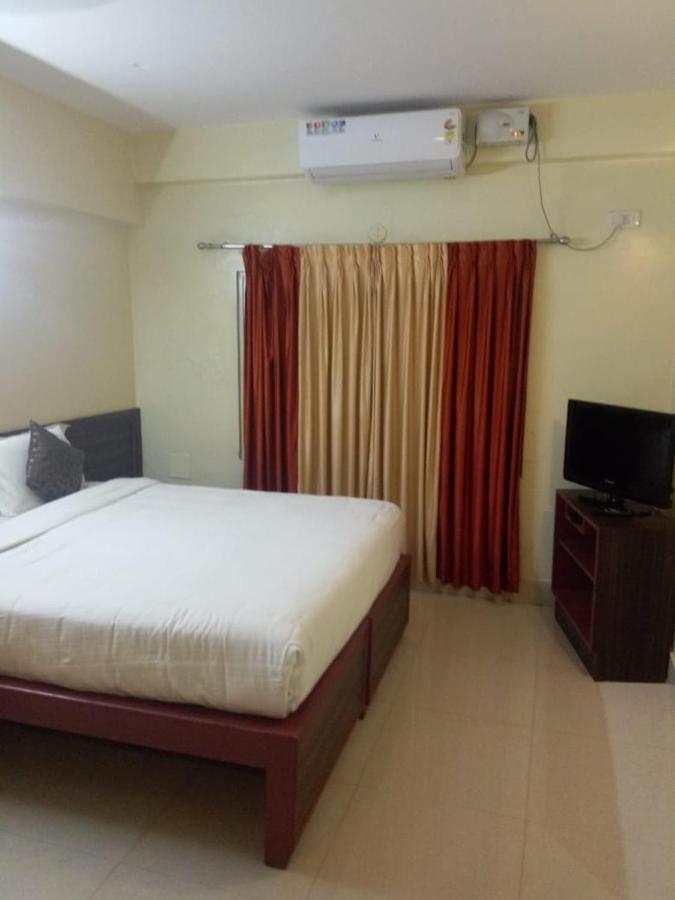Hotel Vyshak International Mysuru Zewnętrze zdjęcie